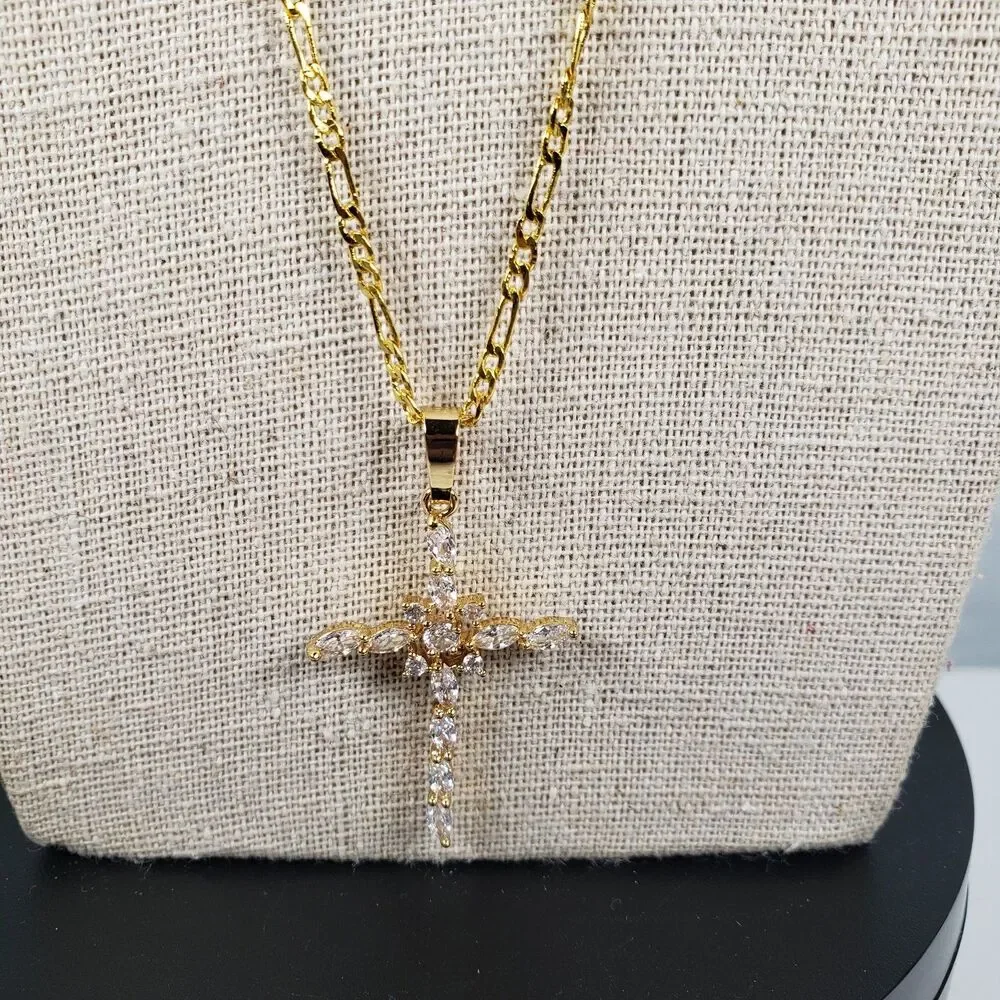 18 kt Gold Filled Hollow Clear Marquee Crystal Cross with 21